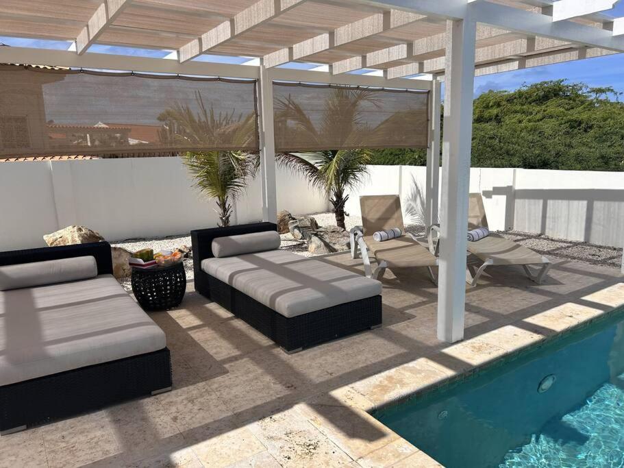 Jolie Villa Entire Villa In Noord, Aruba شاطئ بالم المظهر الخارجي الصورة