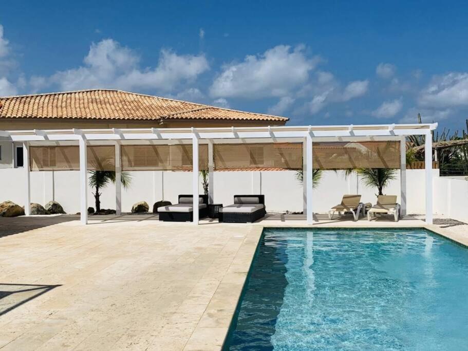 Jolie Villa Entire Villa In Noord, Aruba شاطئ بالم المظهر الخارجي الصورة